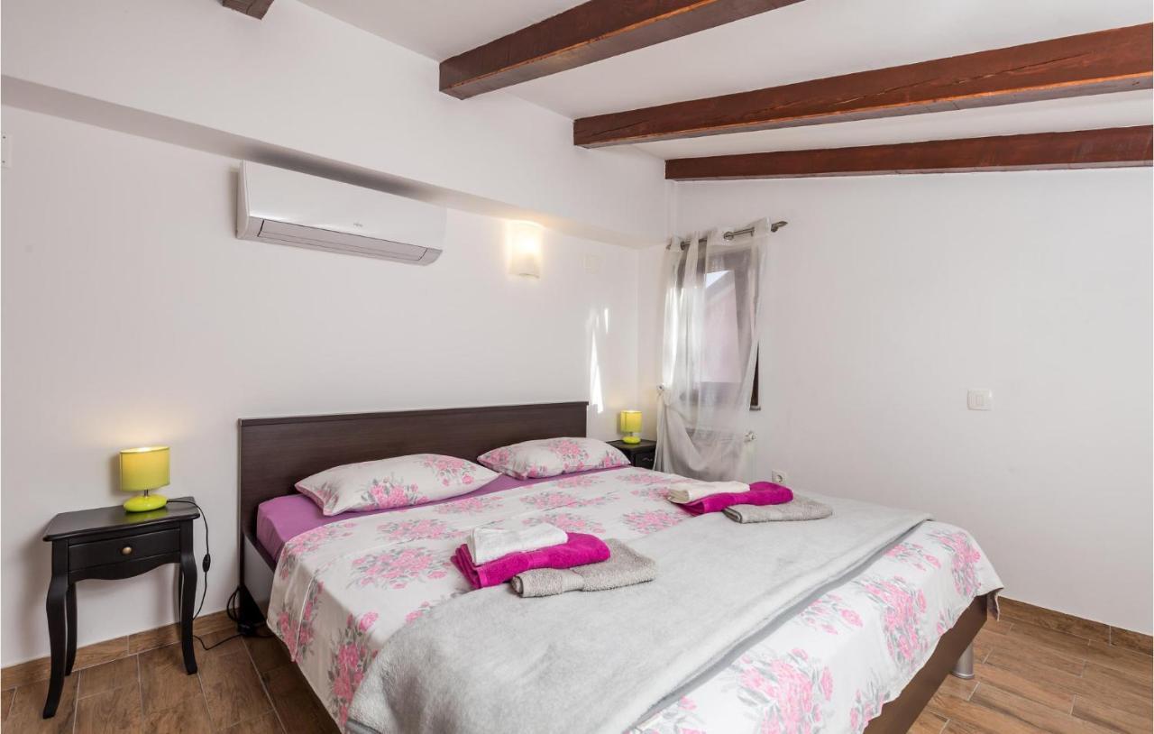 Gorgeous Apartment In Rijeka With Kitchen Extérieur photo