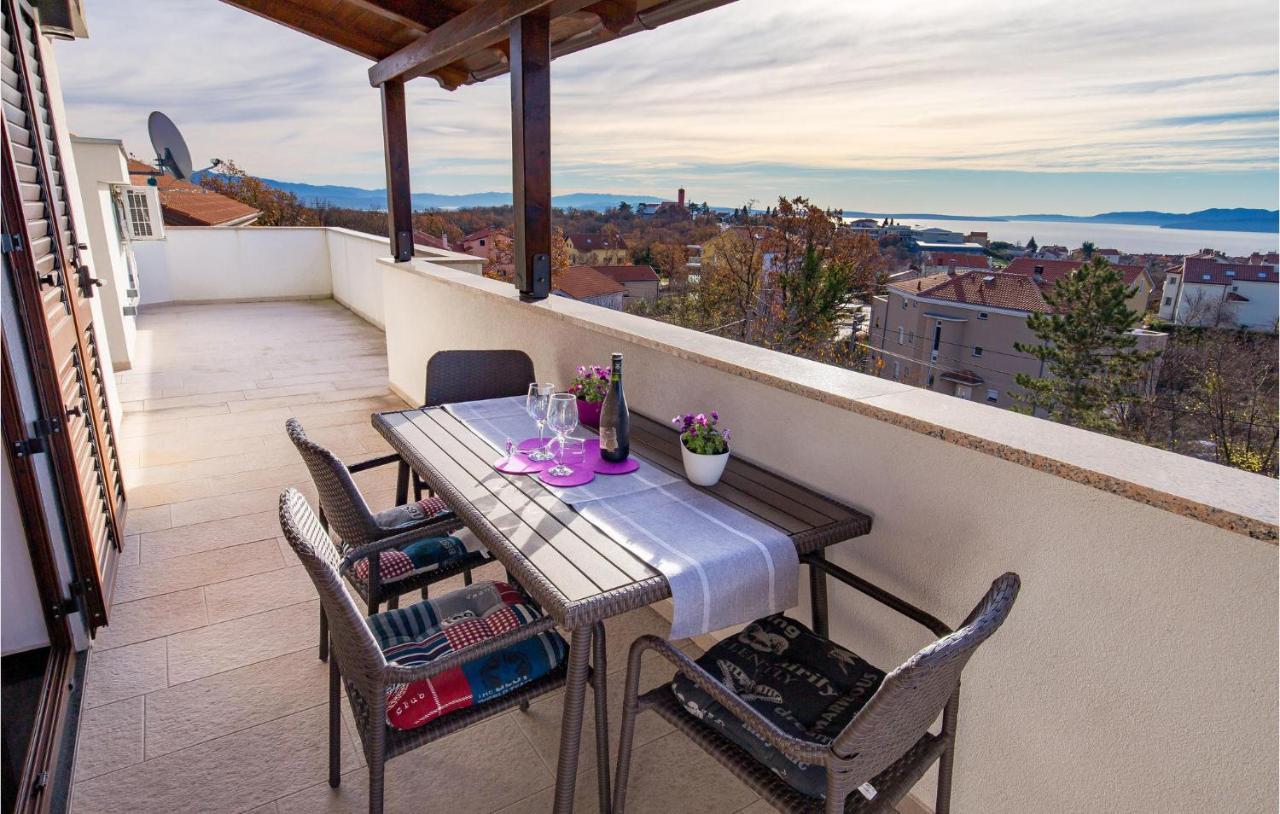 Gorgeous Apartment In Rijeka With Kitchen Extérieur photo